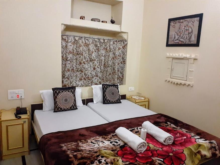 Hotel Himmat Niwas Jaisalmer Ngoại thất bức ảnh